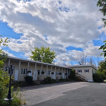 Hotel Objectif Sante Longueuil Exteriér fotografie